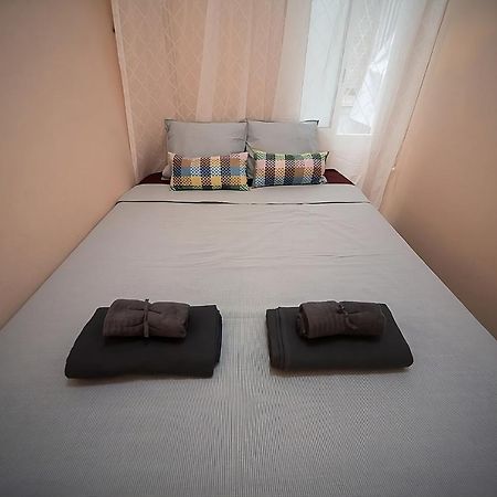 Traditional Rooms In Eixample Barcelona Kültér fotó