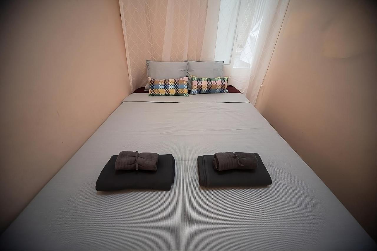 Traditional Rooms In Eixample Barcelona Kültér fotó