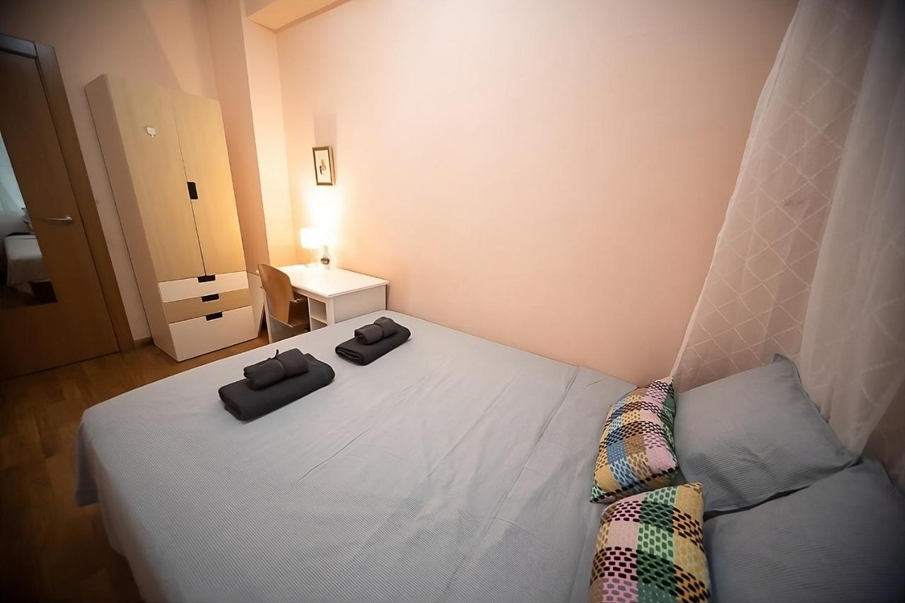 Traditional Rooms In Eixample Barcelona Kültér fotó