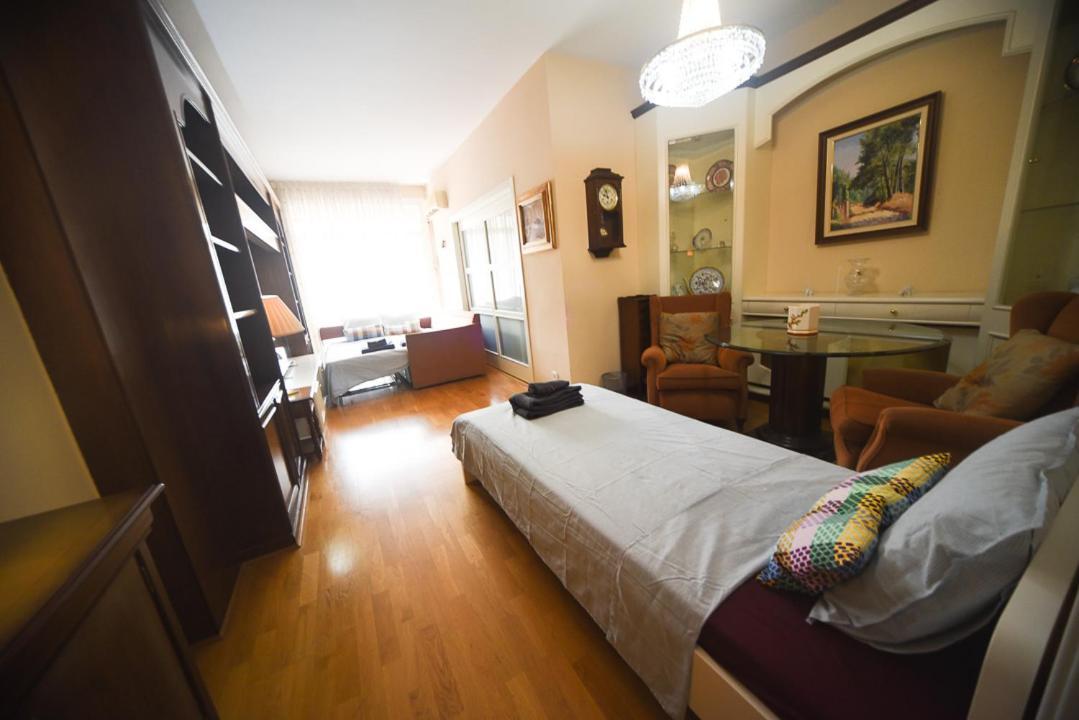 Traditional Rooms In Eixample Barcelona Kültér fotó