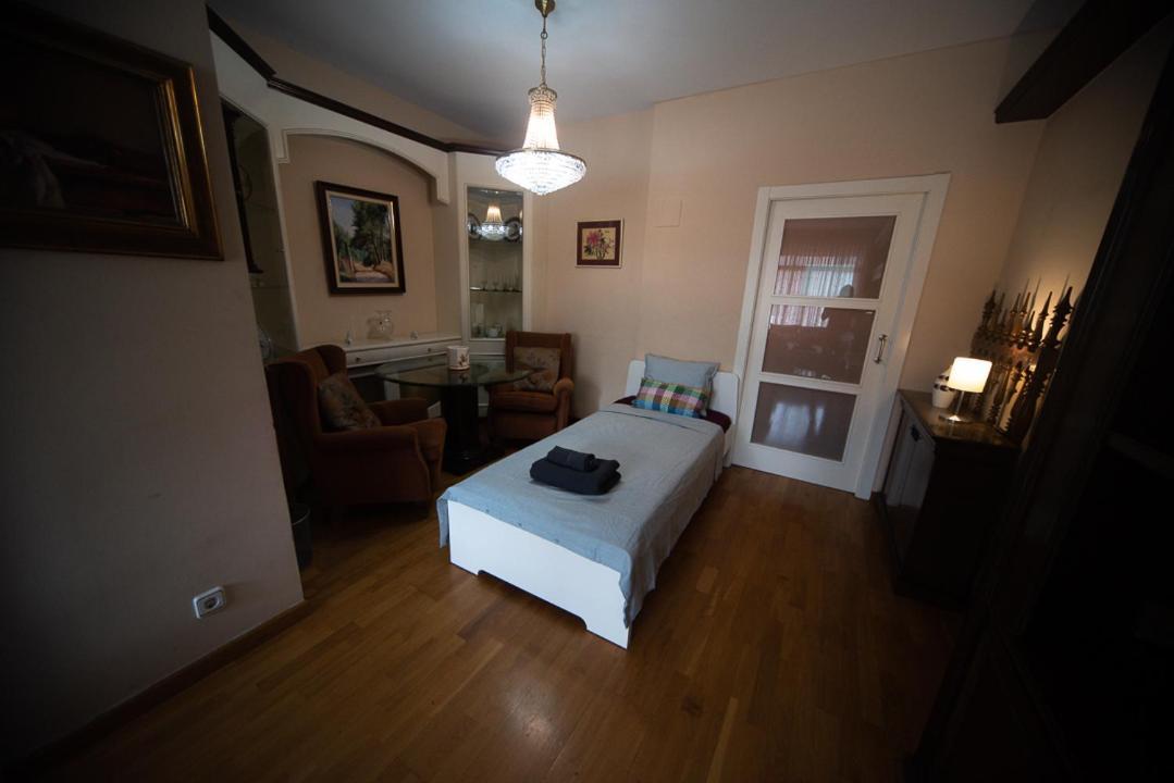 Traditional Rooms In Eixample Barcelona Kültér fotó