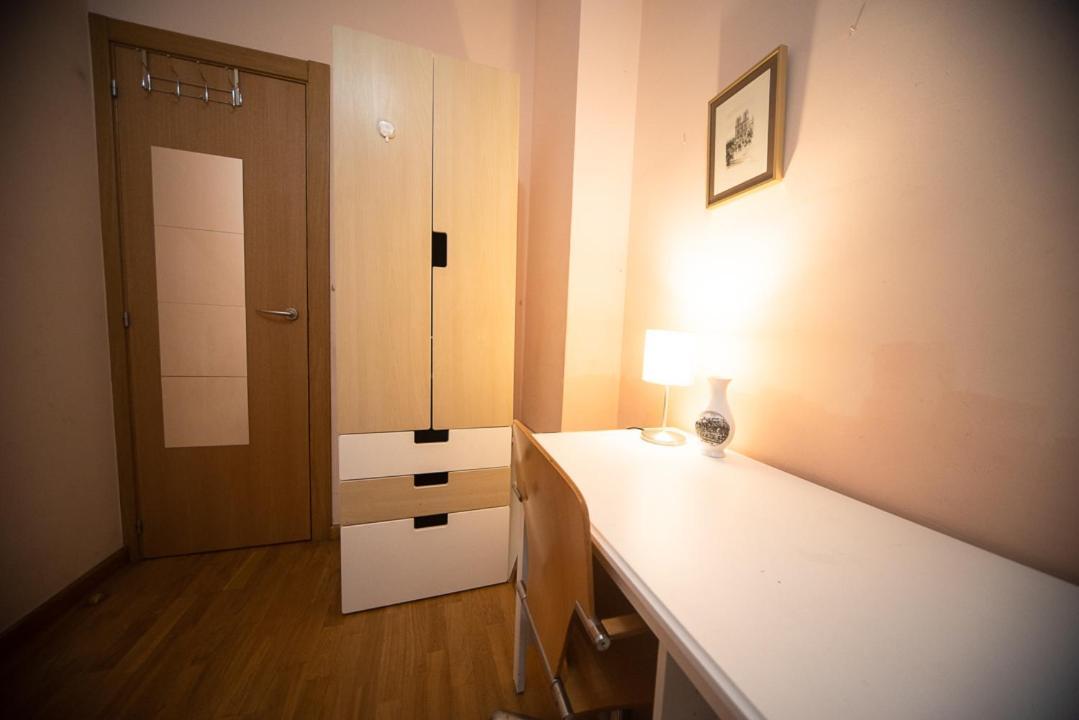 Traditional Rooms In Eixample Barcelona Kültér fotó
